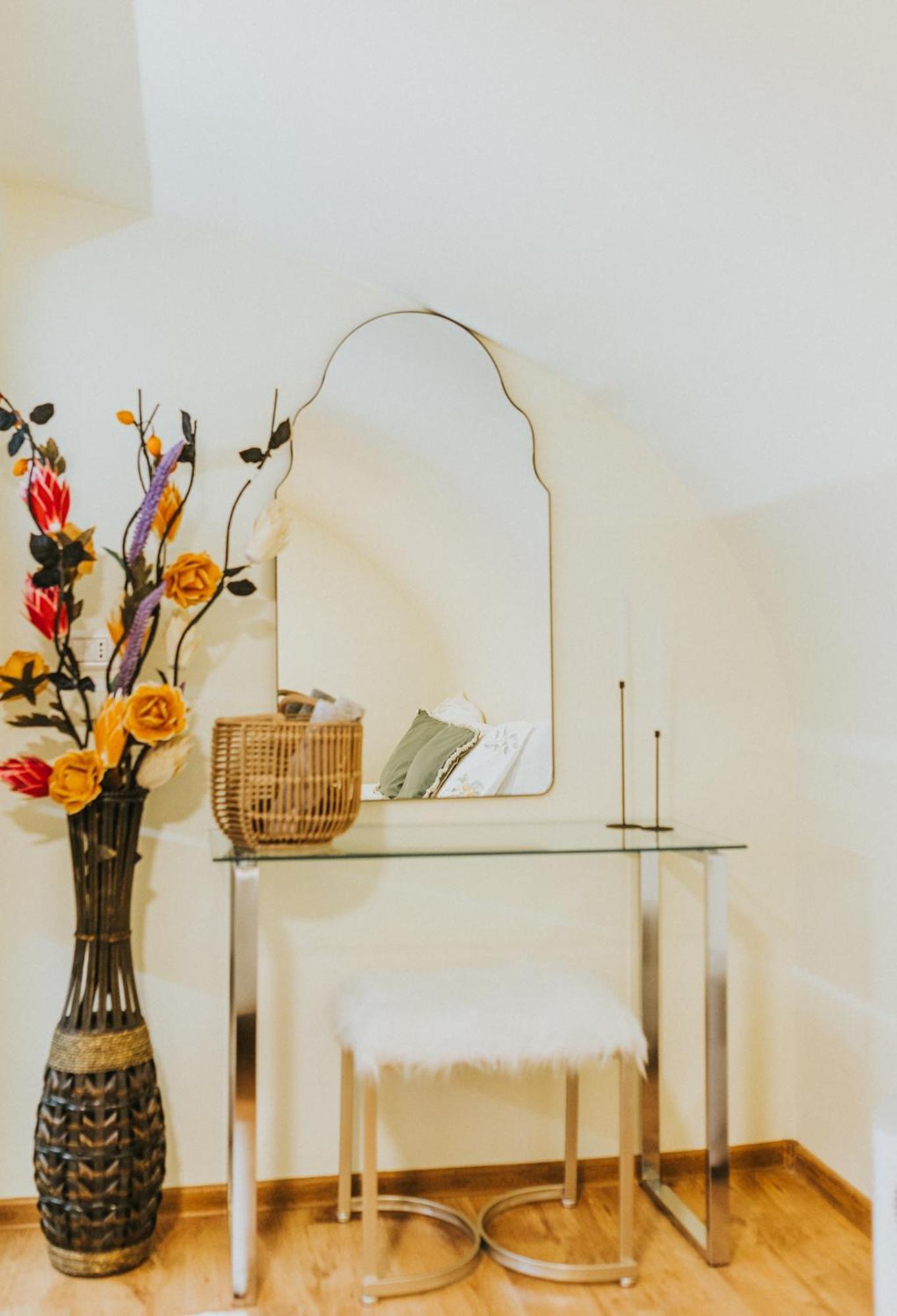 Locart -Cozy Downtown Apartment, Near Black Church With Free Wi-Fi Brasov Exterior photo